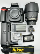 Nikon D90 DSLR + AF-S 55-200mm