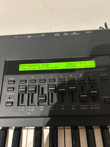 Yamaha sy85 synthesiser - sy85,