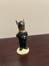 👮 Royal Doulton