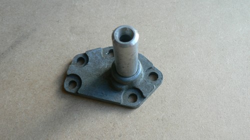 Bsa c15 oil pump - plate, and