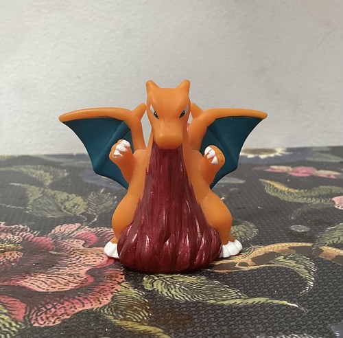 2006 bandai pokemon charizard - bandai,