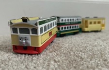 Tomy Trackmaster Thomas And Friends Flora Tram Train And Coach motorised