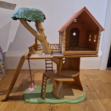 Sylvanian Families Treehouse With Box