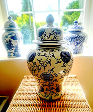 Large blue and white ginger