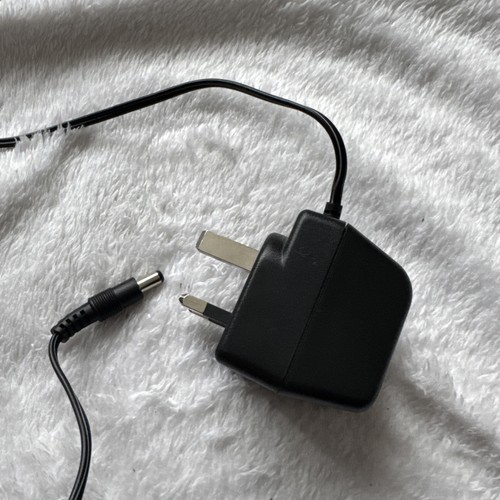 Mains adaptor 200ma - 9v,
