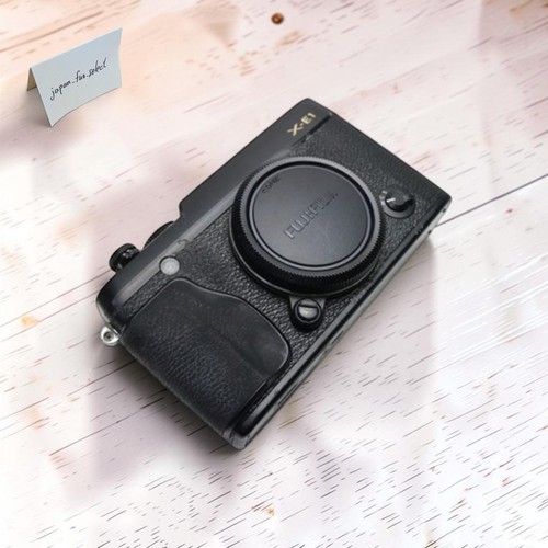 Fujifilm black mirrorless - black,