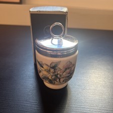 ROYAL WORCESTER KING SIZE EGG