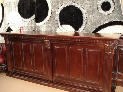 Mahogany pub counter in - pub,