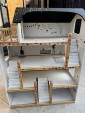 Petite Amelie Wooden Dolls House with Accessories