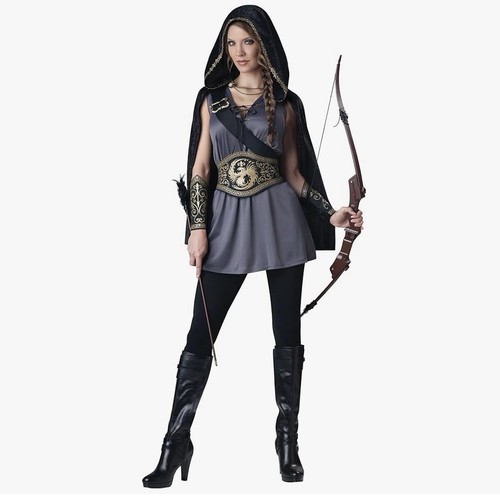 Sexy huntress incharacter - sexy,