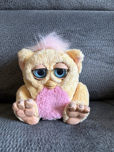 2005 hasbro furby baby - hasbro,