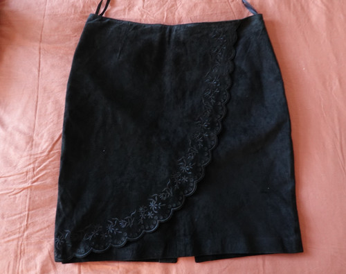 Lakeland real suede wrap look - suede,