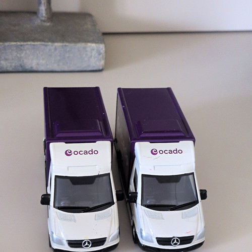 Ocado mercedes benz diecast - 2x, mercedes-benz
