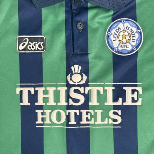Leeds united football shirt - united,
