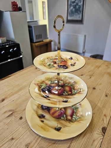 Aynsley three tier - , stand
