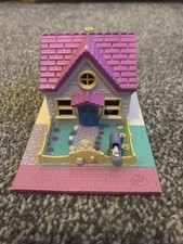 Polly Pocket 1993 Cozy Cottage