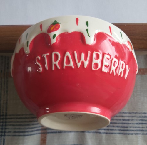 Strawberry design small - strawberry,