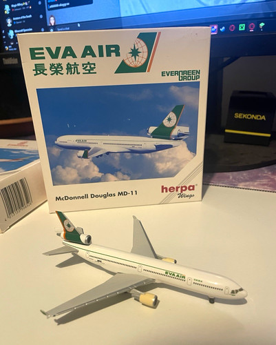 Herpa wings eva air mcdonnell - eva,