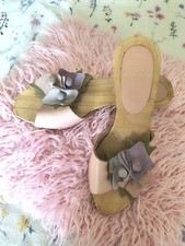 CARVELA Ladies Stylish Wooden Mule Sandals with Flower Casual/Party Shoes Size 5