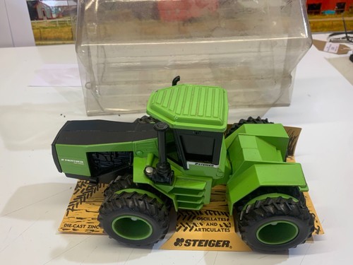 BRITAINS.ERTL.1:32.FARM.CASE.S