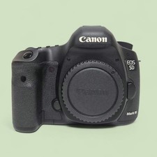 Canon EOS 5D Mark III Digital