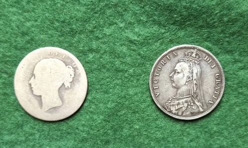 Victoria half crowns - 2,