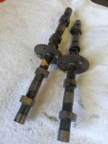 Kawasaki gpz600r camshafts - kawasaki,