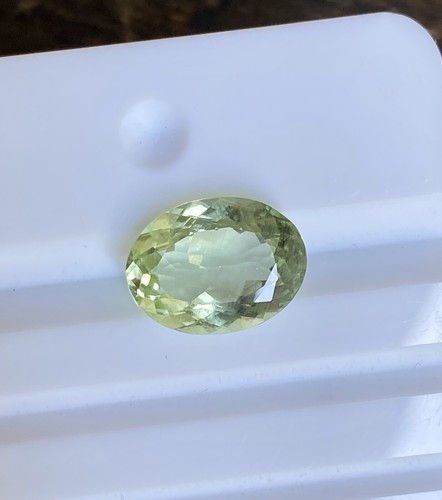 Rare 87ct natural green - rare!,