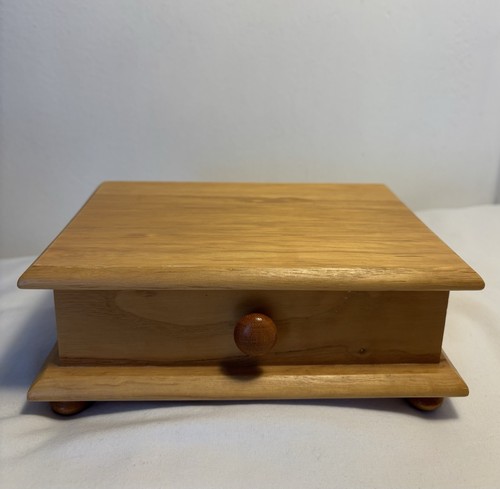 Wooden jewellery box mele - wooden,