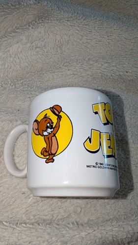 Vintage 1967 small tom - &, jerry