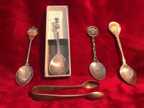 Vintage collectors spoons - 4x,