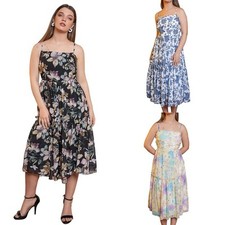 Women’s Fit & Flare Below Knee Length Dress