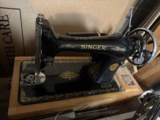 Singer vintage  sawing machine
