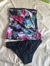 walk on the beach tankini Large floral strapless two piece new with labels