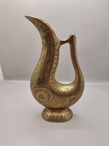 Vintage brass swan - brass, 8"
