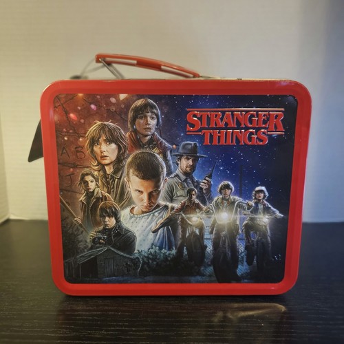 Stranger things metal lunchbox - stranger,