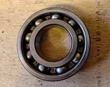 2000E gearbox rear bearing
