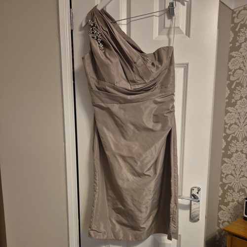 Used anoushka designer dress - g,