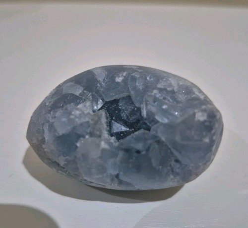 125g celestite crystal - 125g, geode