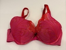 Wonderbra Women’s Padded Push-up U/wire bra - Magenta/Red Trim - 34DD - Preowned