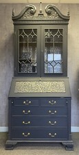 Writing bureau with upper - writing,