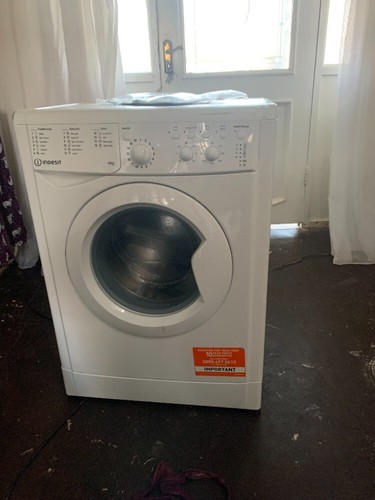 Indesit washing machine 6kg - indesit,