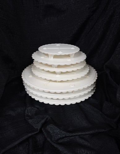 Wilton scallop plate cake - plate, /
