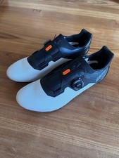 DMT KR8 Road Cycling Shoe, fewer than 50km riding and only 4 weeks old