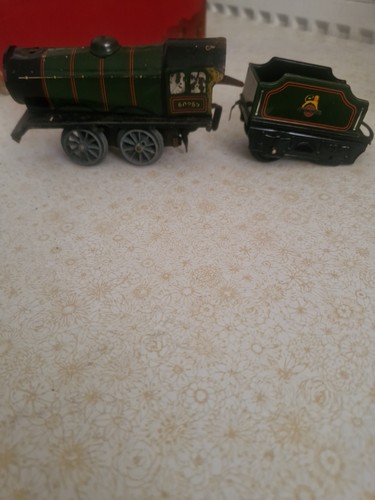 Hornby trains gauge - o, 0-4-0