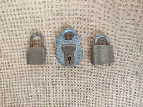 Locked padlocks brass squire - 3,