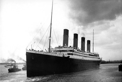 Rms titanic 1912 - white, star