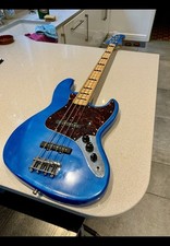 Columbus jazz bass -
