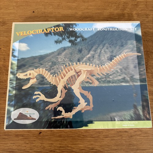 Velociraptor woodcraft - velociraptor,