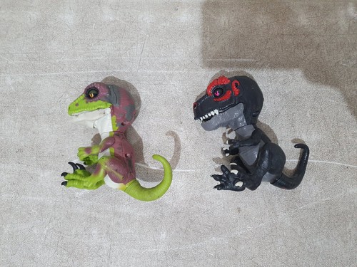 Fingerlings baby dinosaur - baby,